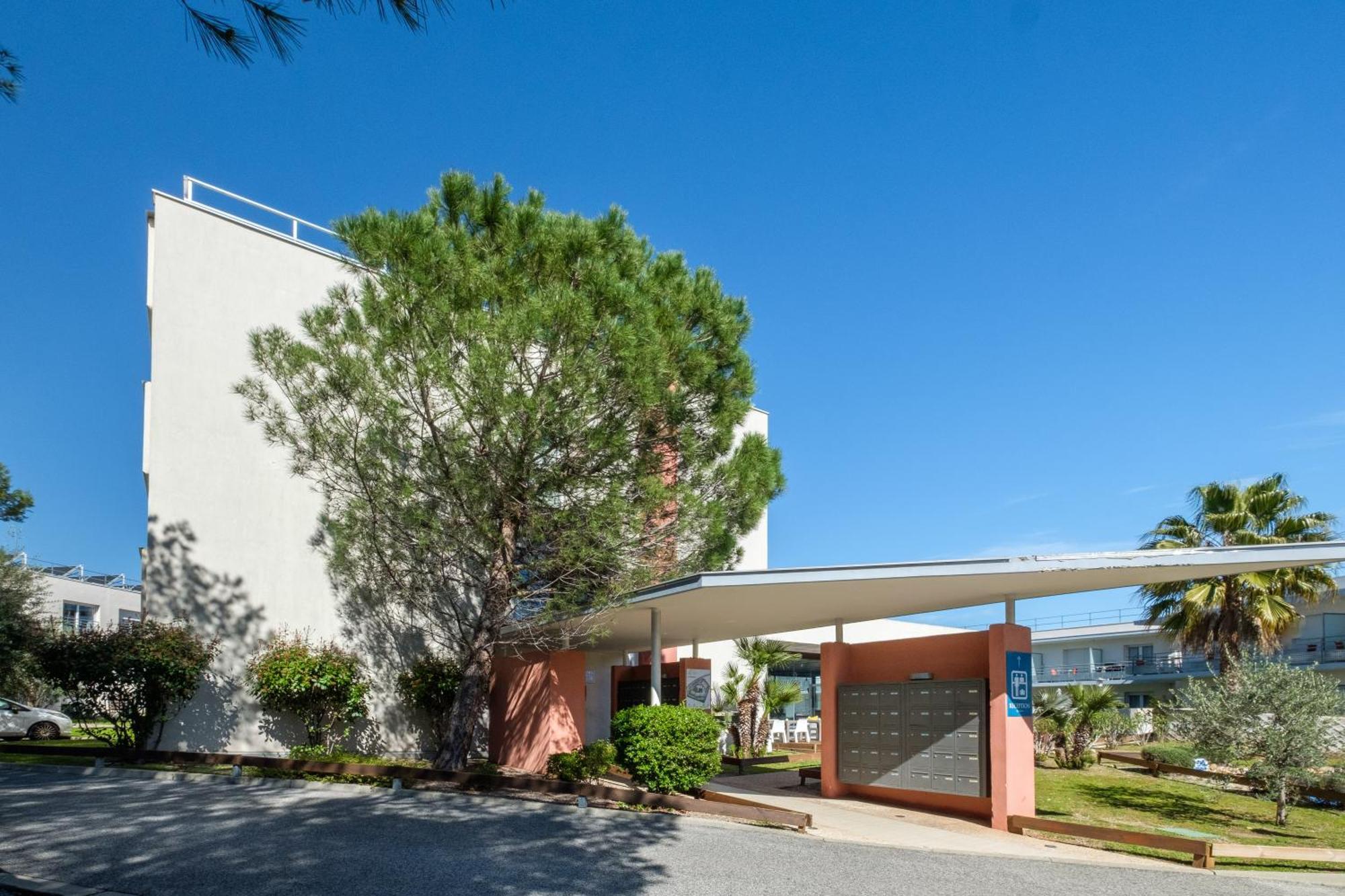 Comfort Aparthotel Antibes Le Maestria Exterior photo