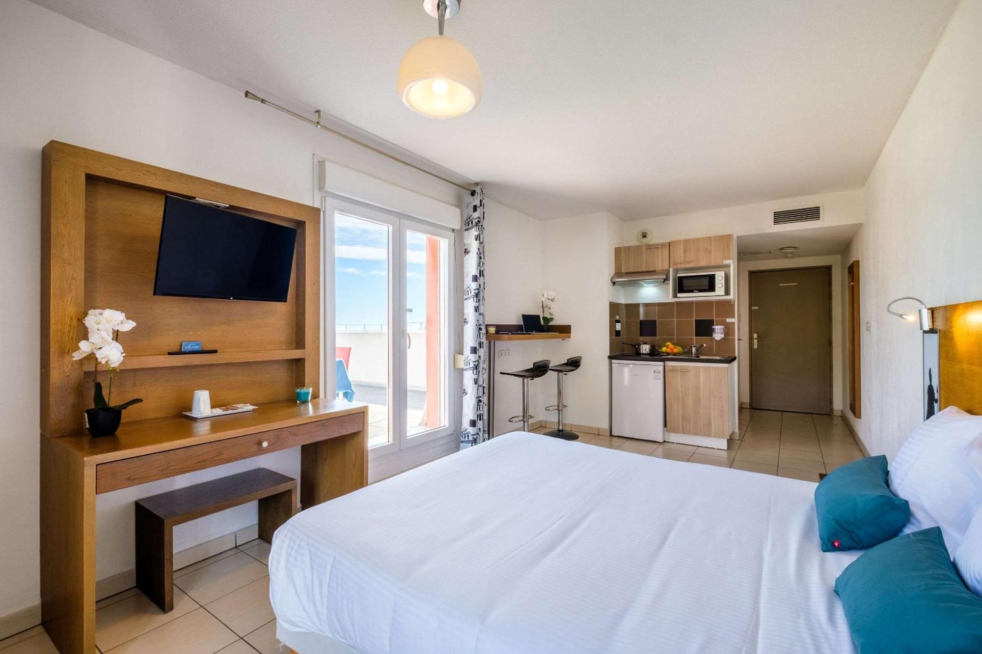 Comfort Aparthotel Antibes Le Maestria Exterior photo